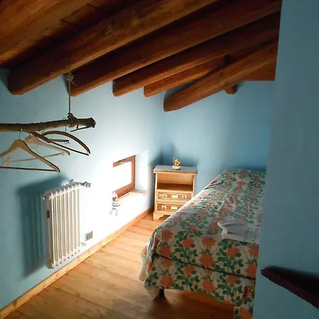 Azienda Agrituristica Risveglio Naturale 瓦雷塞利古雷